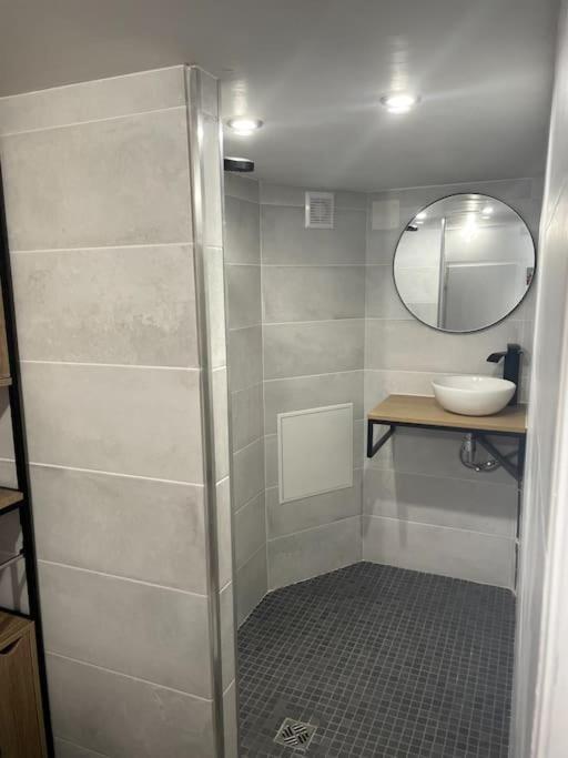 Appartement T1 Renove Gigean Экстерьер фото
