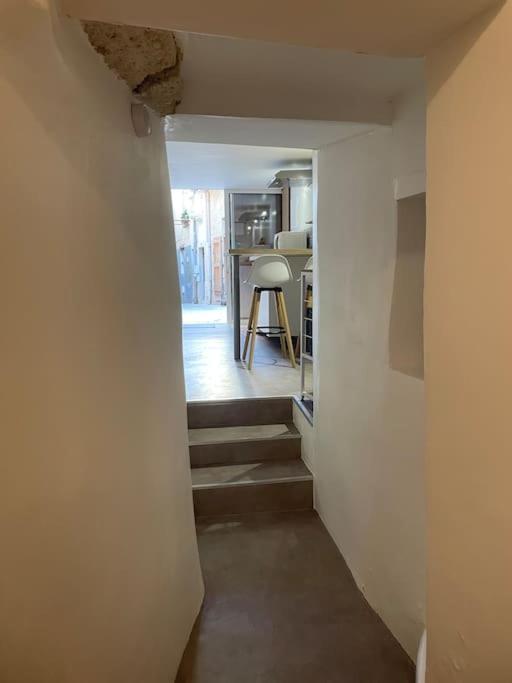 Appartement T1 Renove Gigean Экстерьер фото