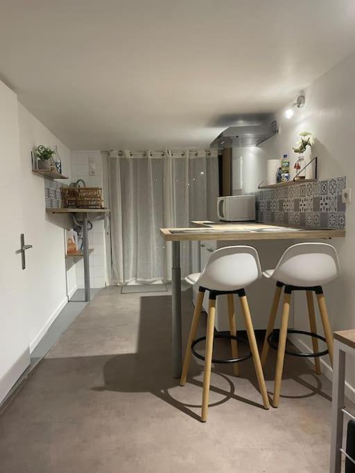 Appartement T1 Renove Gigean Экстерьер фото